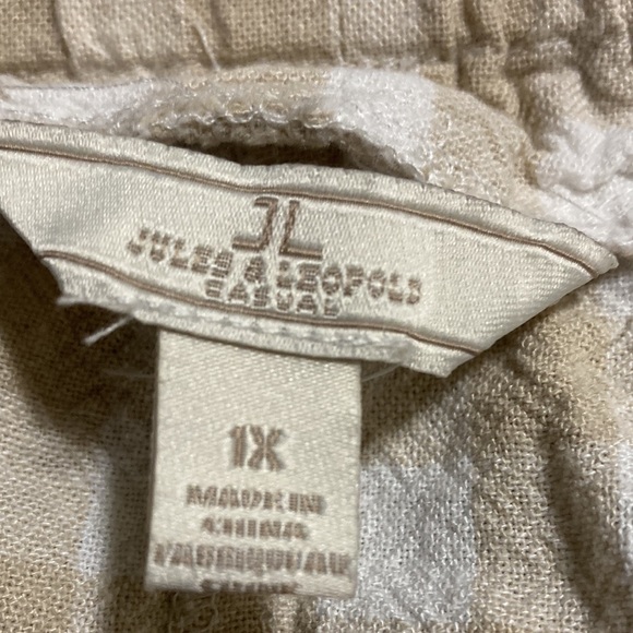 Jules& Leopold casuals tan and white square shorts - Picture 3 of 4